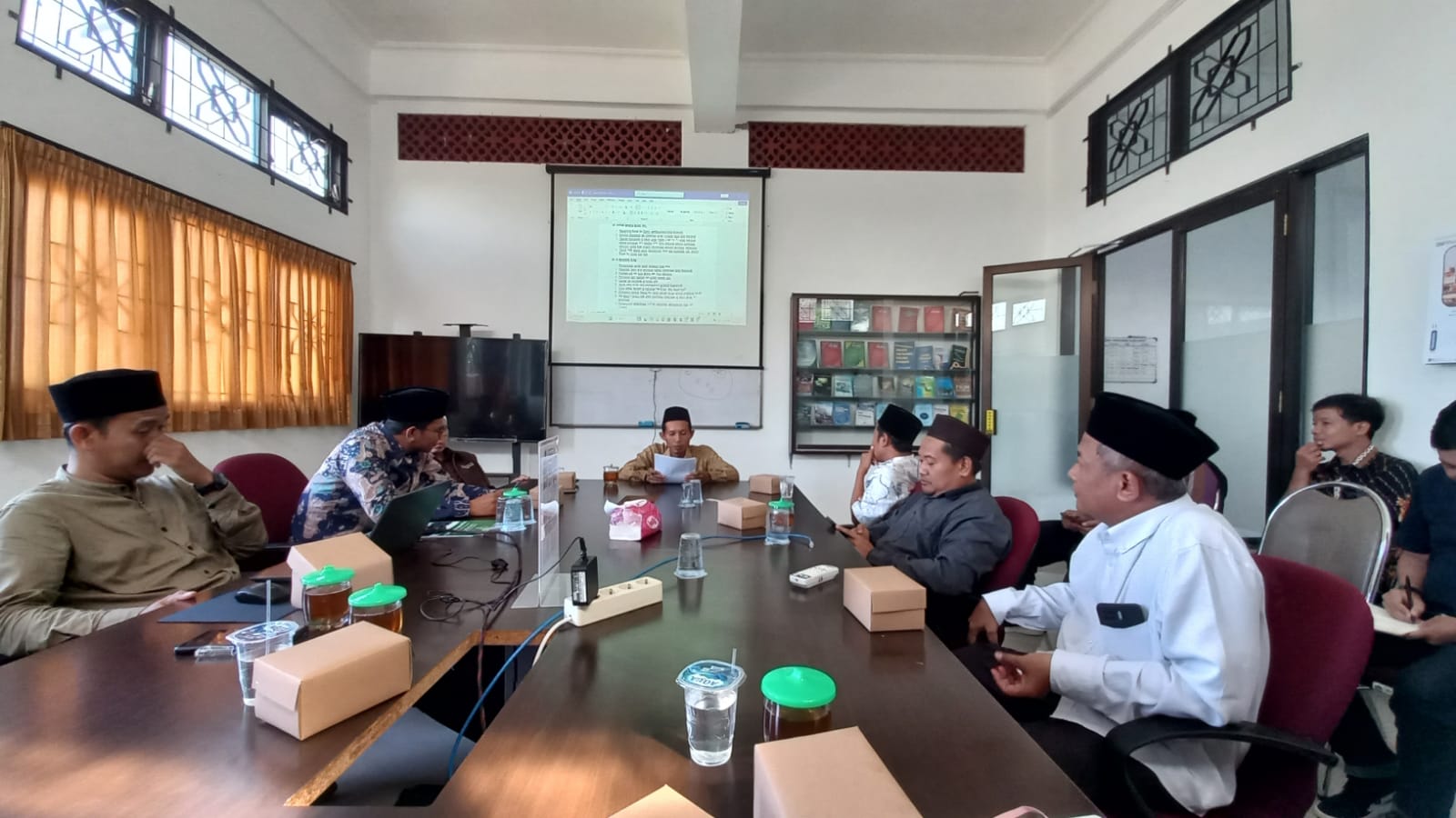 Fakultas Tarbiyah dan Magister PAI IIQ An Nur Yogyakarta Tetapkan Matriks RTL Evaluasi CIPP demi Tingkatkan Mutu Pengabdian